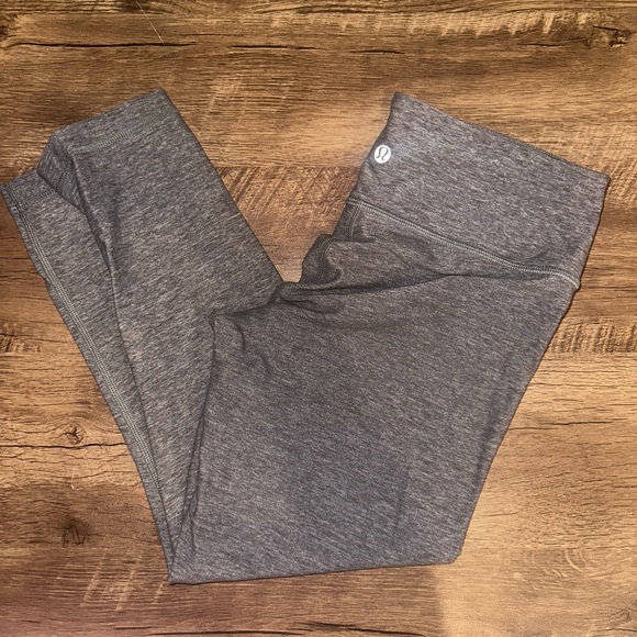 lululemon athletica Pants - Lululemon leggings women’s size 6